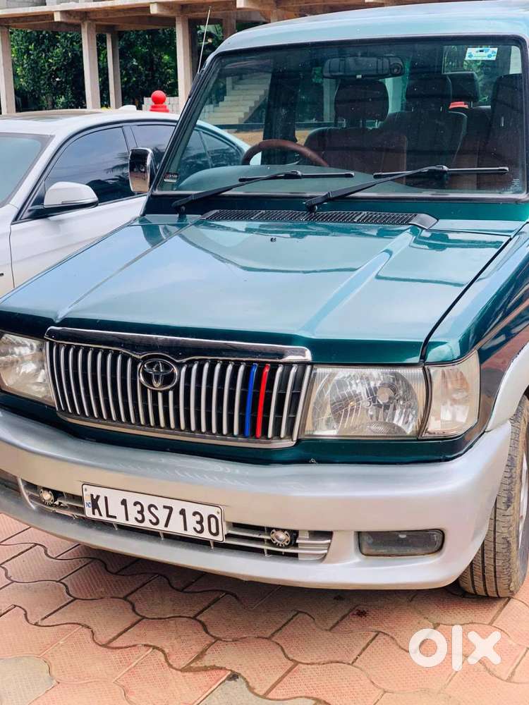 Toyota Qualis 2004 Version