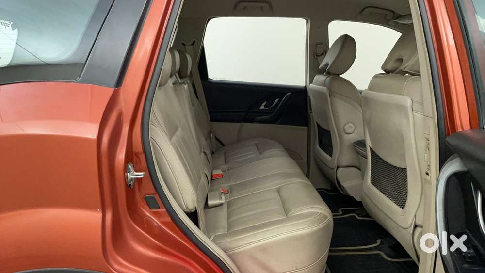 Mahindra Xuv500 W8 At, 2016, Diesel