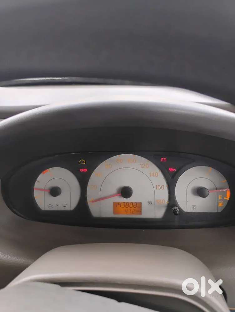 Xylo Car,all Functions Working,chilled Ac Up To 3rd Rows