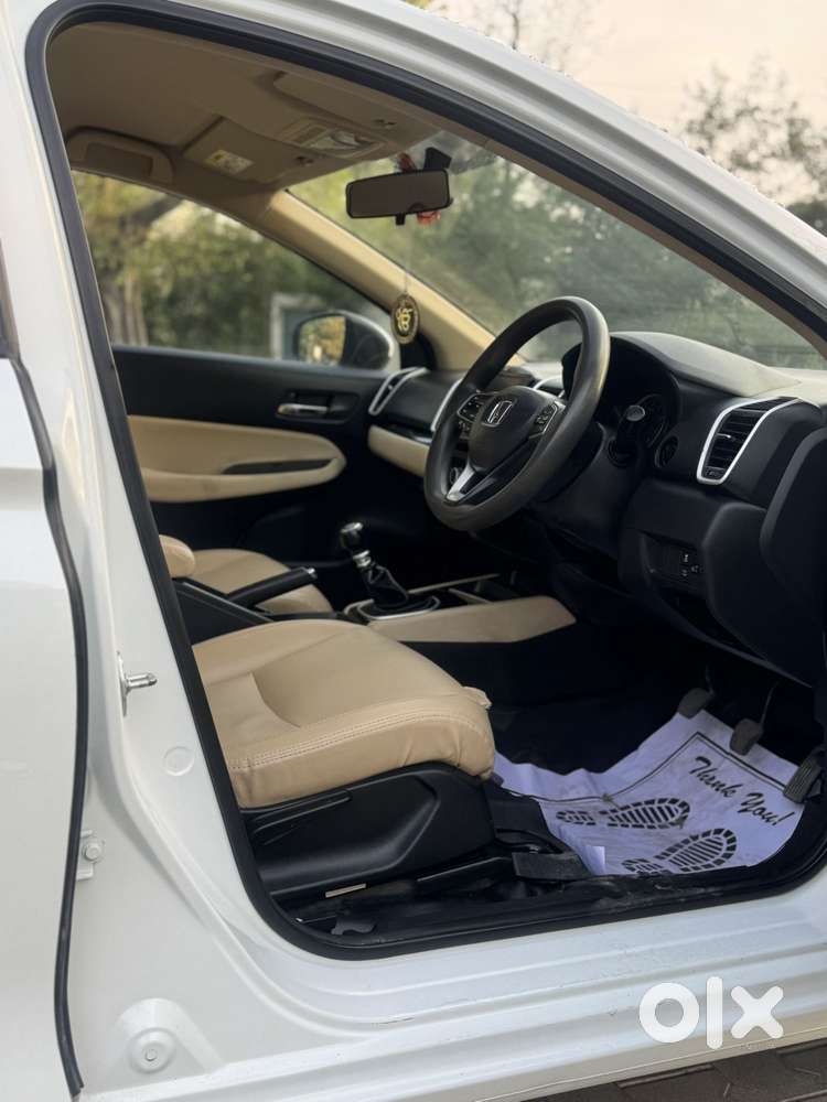 Honda City V Mt Exclusive, 2022, Petrol