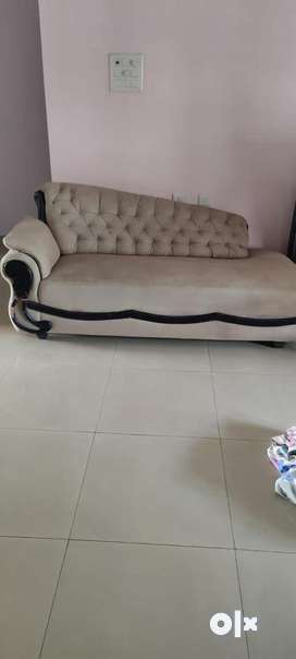 Divan Sofa Buy Sell Used Furniture in Chennai OLX