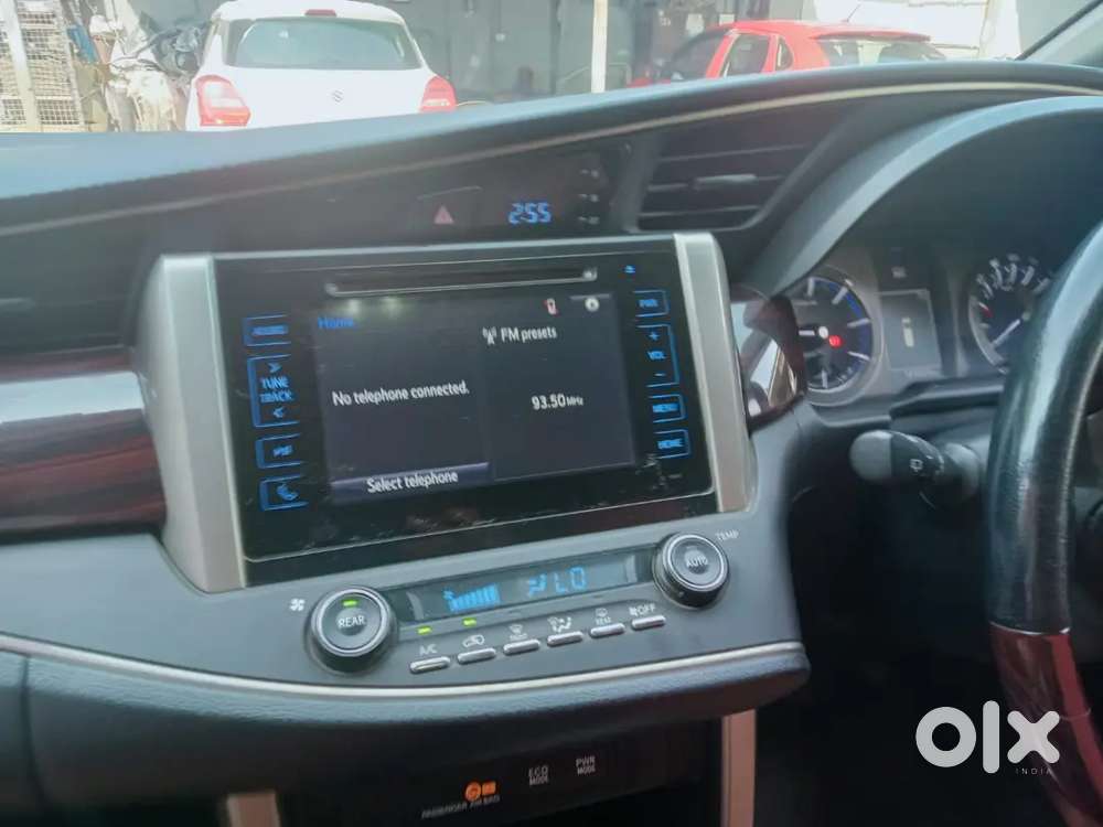 Toyota Innova Crysta 2017 Diesel 185033 Km Driven