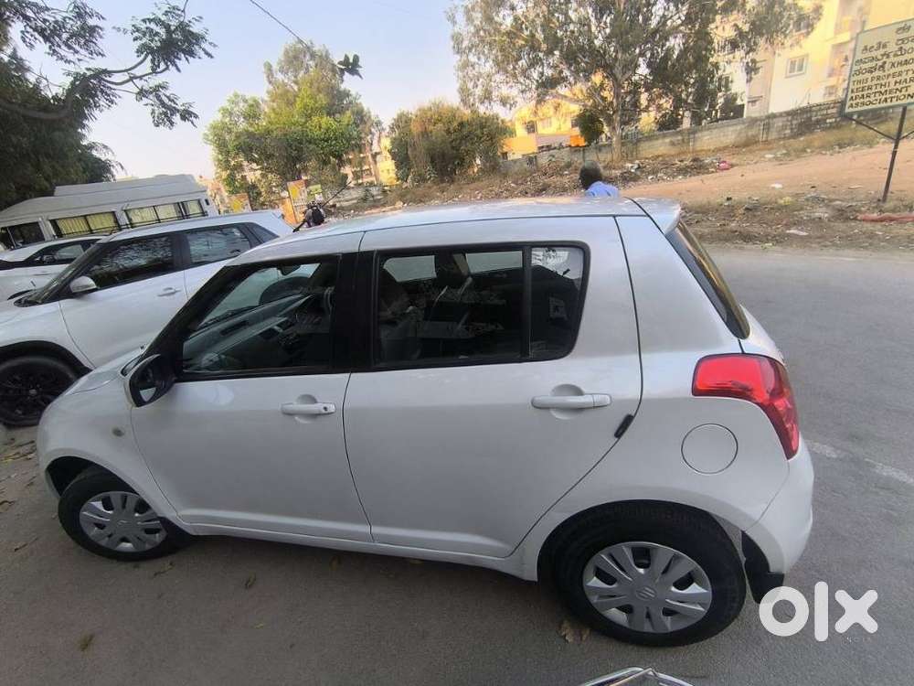 Maruti Suzuki Swift 2004-2010 Vxi Bsiv, 2011, Petrol