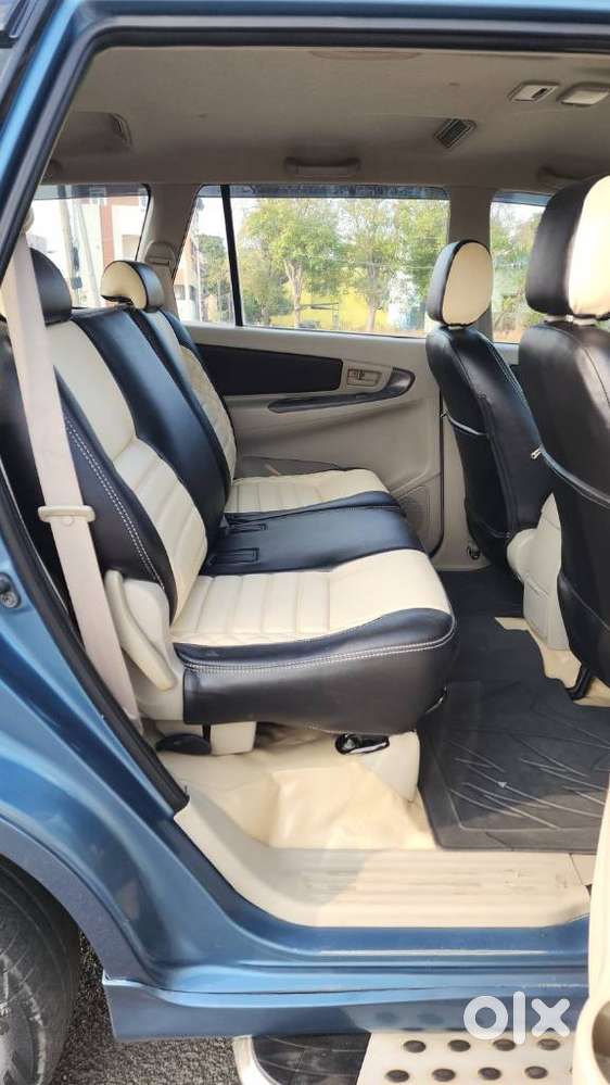 Toyota Innova 2.5 G (diesel) 7 Seater, 2012, Diesel