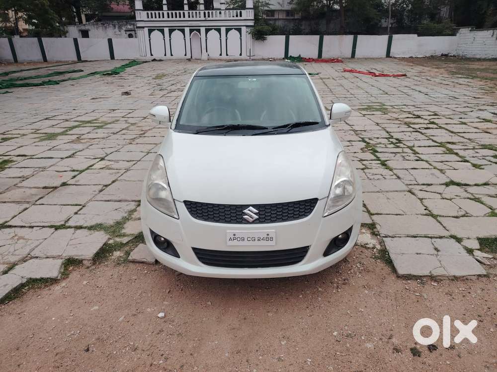Maruti Suzuki Swift Vxi With Abs, 2011, Petrol