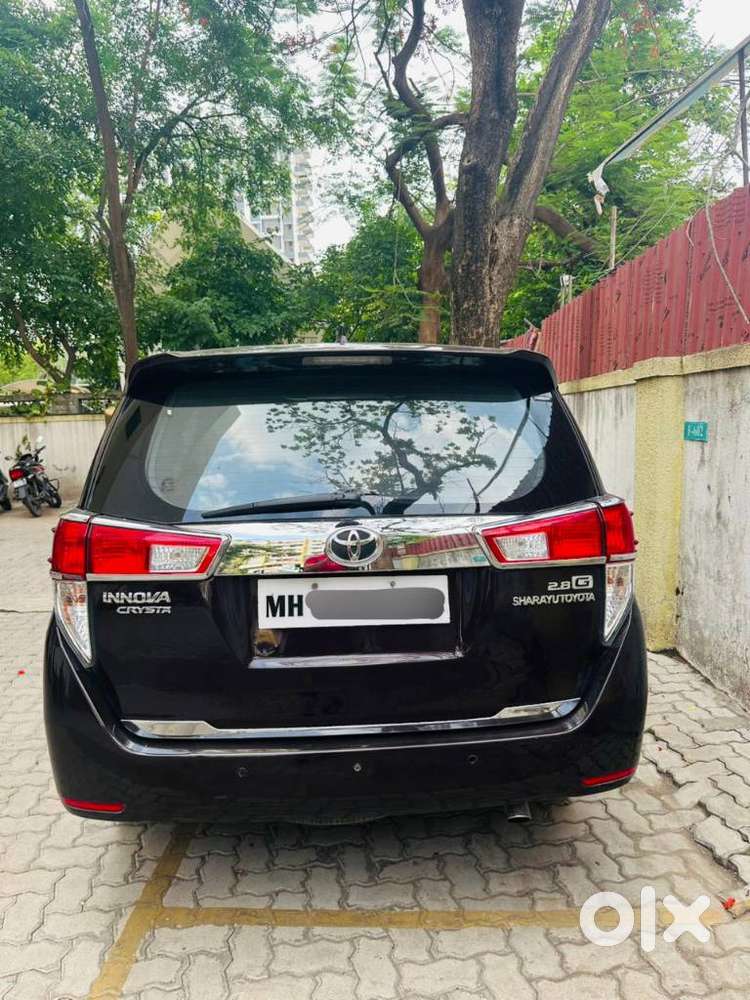 Toyota Innova Crysta 2.8 Gx At 8 Seater, 2016, Diesel