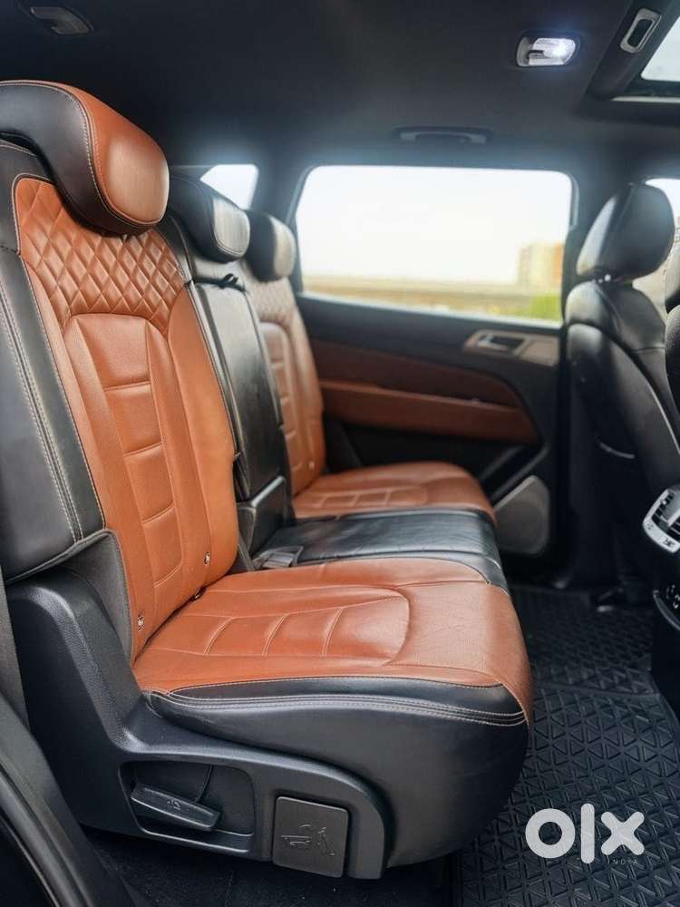 Mahindra Alturas G4 4wd At, 2019, Diesel