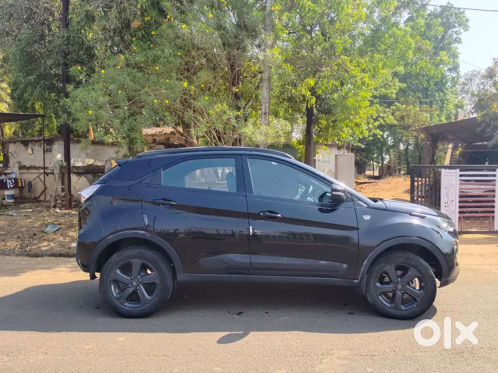 Tata Nexon Dark Edition