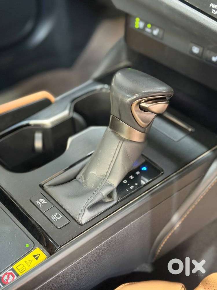Lexus Es 300h Luxury, 2024, Petrol