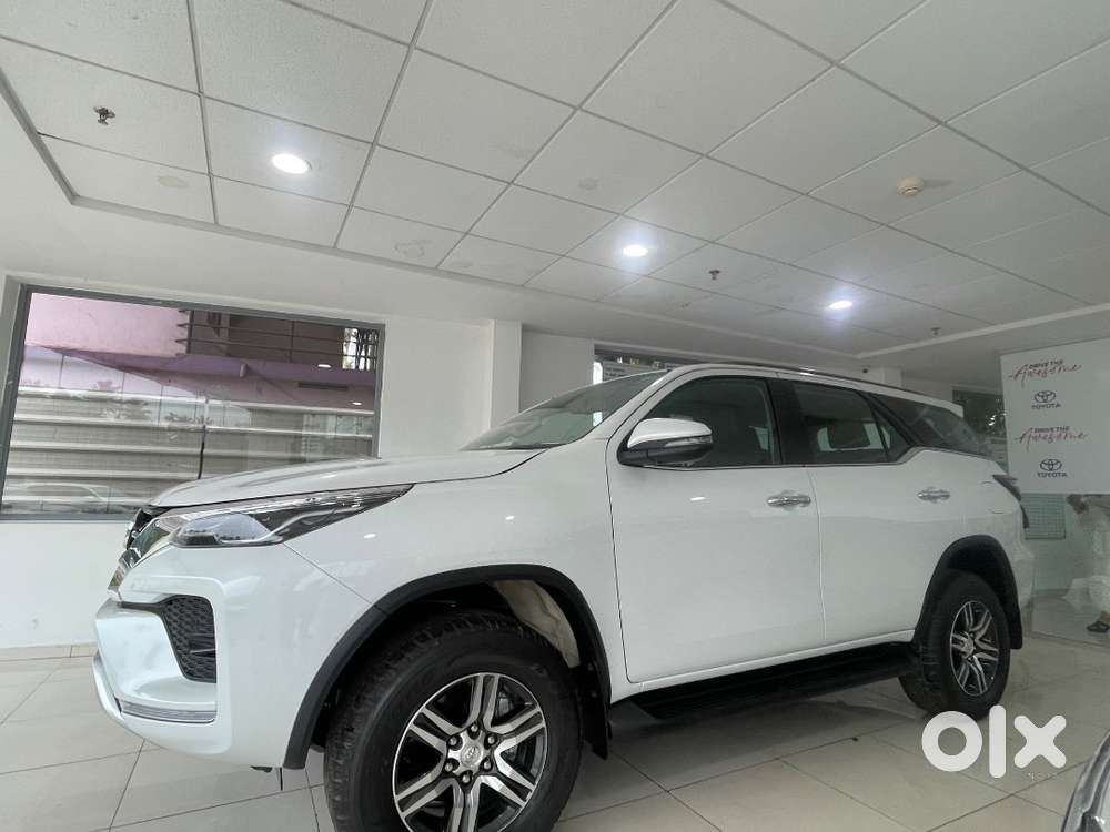 Well Maintained Low Mileage Fortuner For Sale