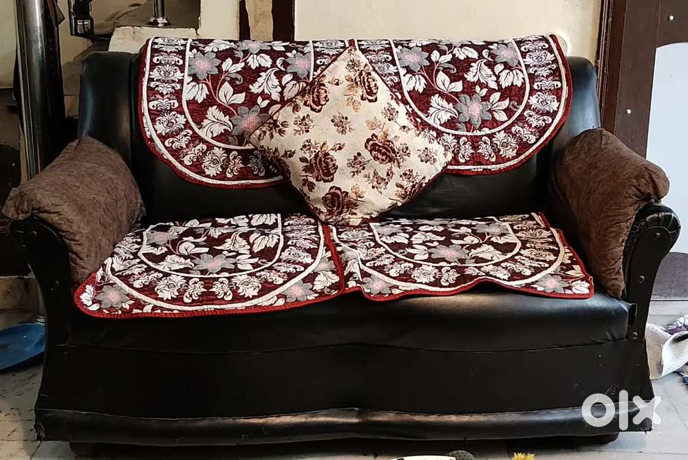 5 Seater Sofa set in a good Condition