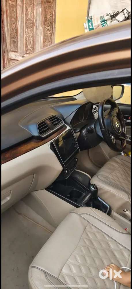 Maruti Swift Dzire Ags 2017