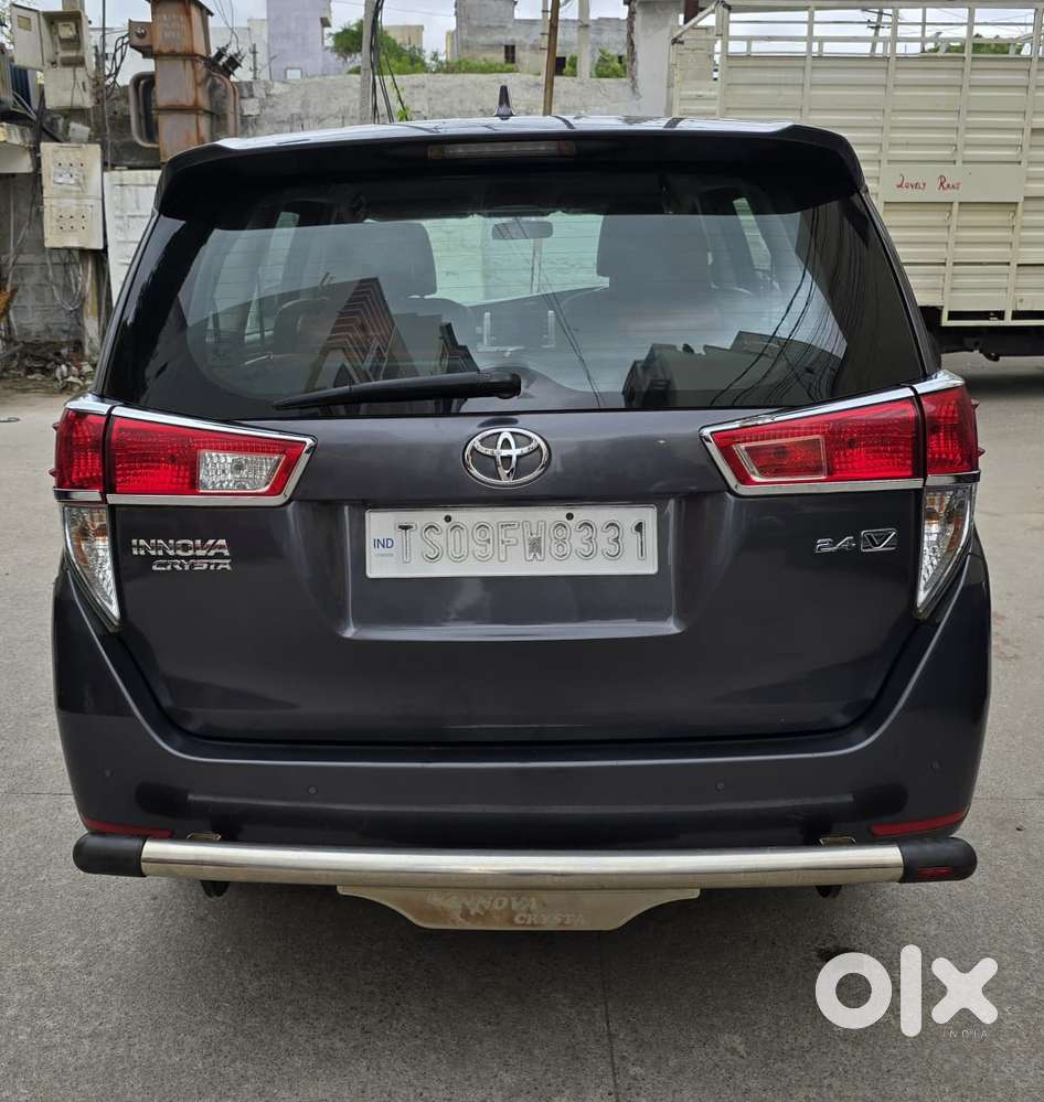 Toyota Innova Crysta [2020-ongoing] 2.4 Vx 7 Str, 2022, Diesel