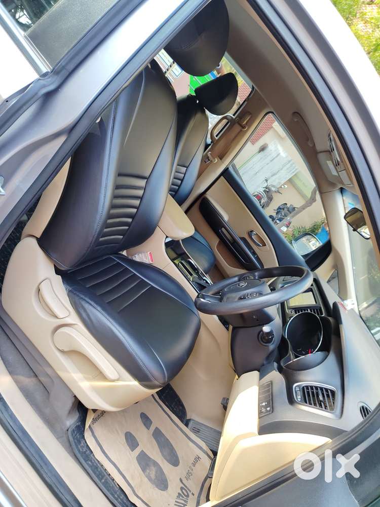 Kia Carnival Premium, 2021, Diesel