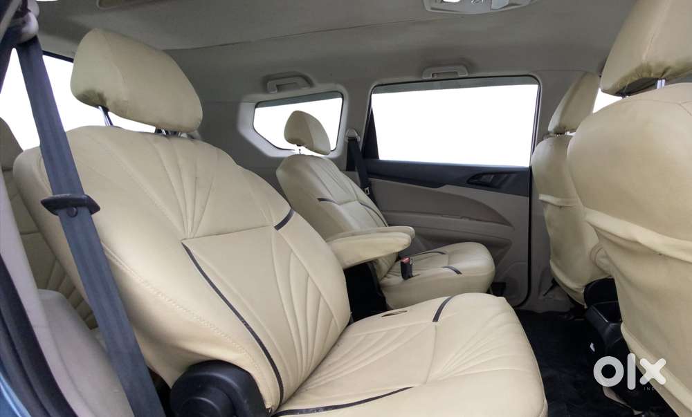 Mahindra Marazzo M2, 2018, Diesel