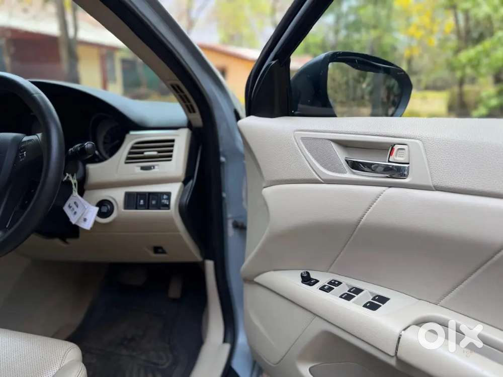 Maruti Suzuki Kizashi 2011 Petrol Well Maintained