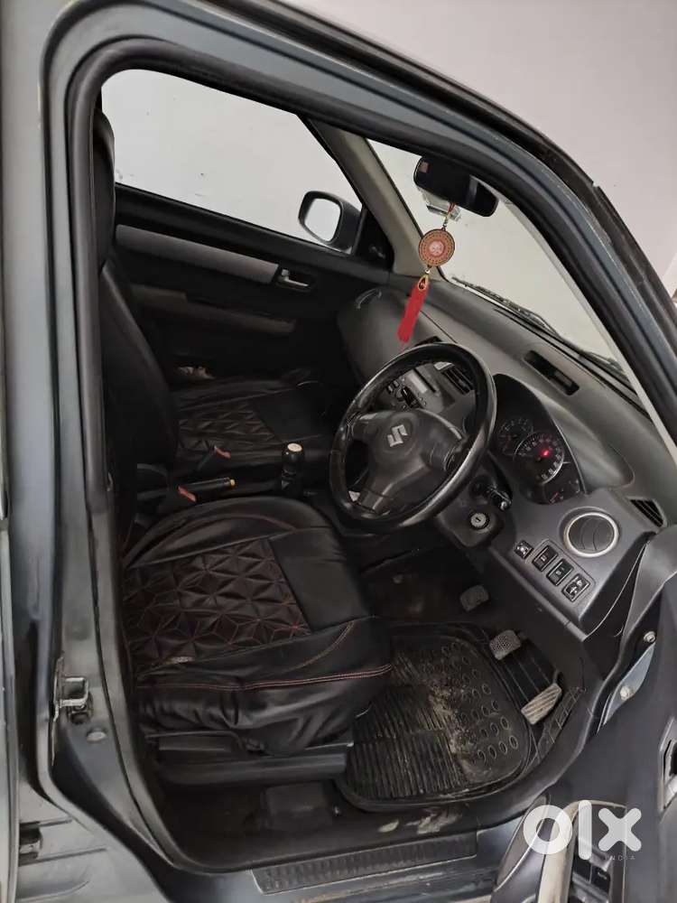 Maruti Suzuki Swift Dzire 2009 Petrol & Cng  110000 Km Driven