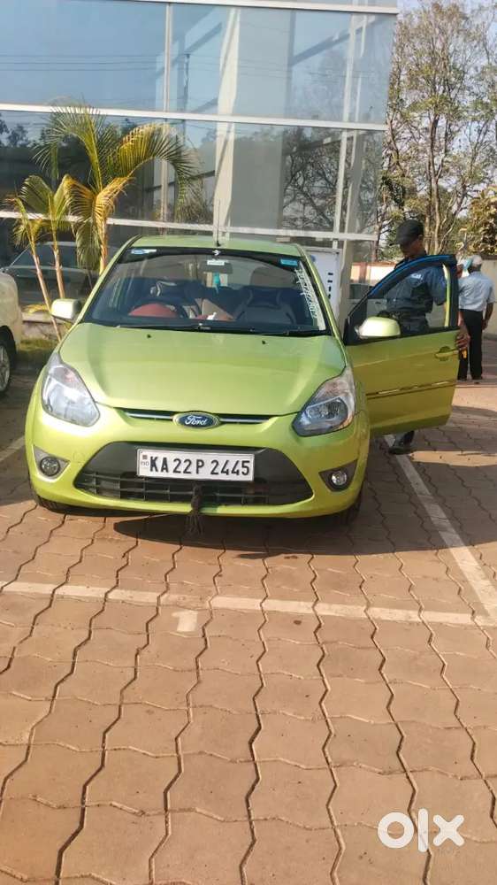 Ford Figo 2010 Petrol 82000 Km Driven
