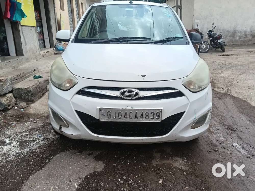 Hyundai I10 Sportz 2014 2nd Owner