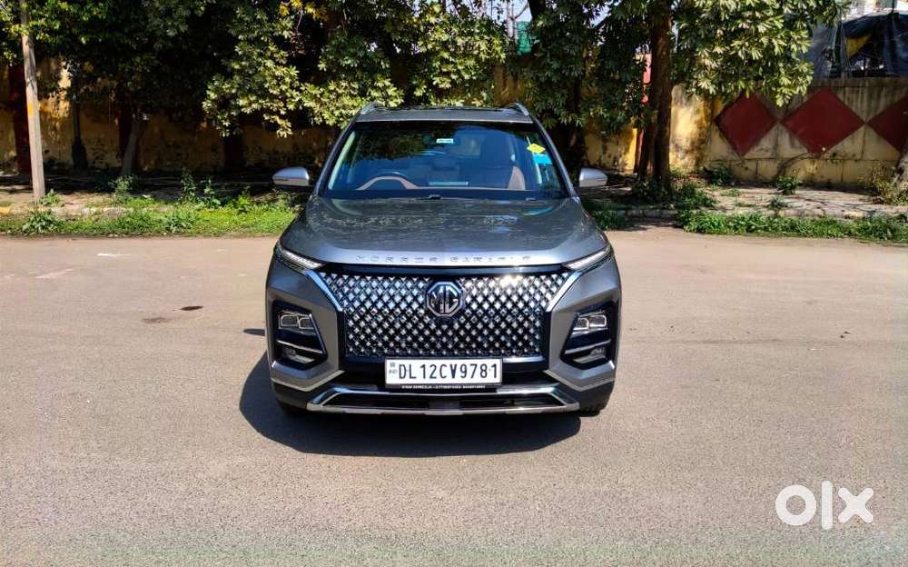 Mg Hector Plus Sharp Pro 1.5 Turbo Petrol Cvt 7 Str, 2023, Petrol