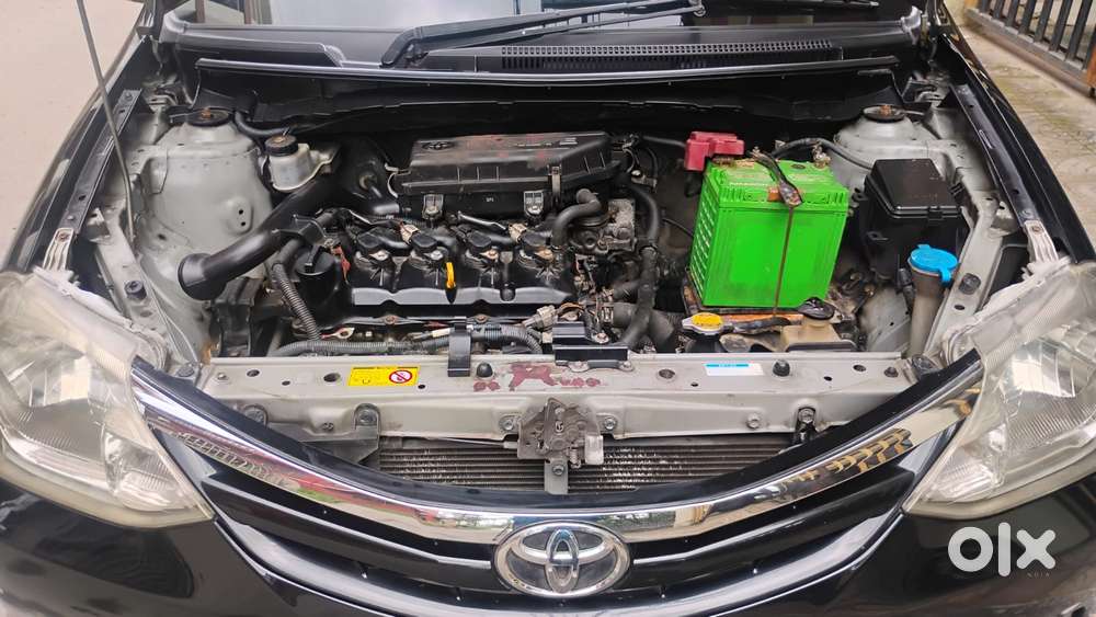 Toyota Etios V, 2012, Petrol