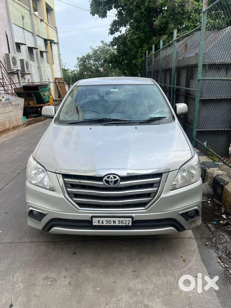 Toyota Innova 2014 Diesel Well Maintained