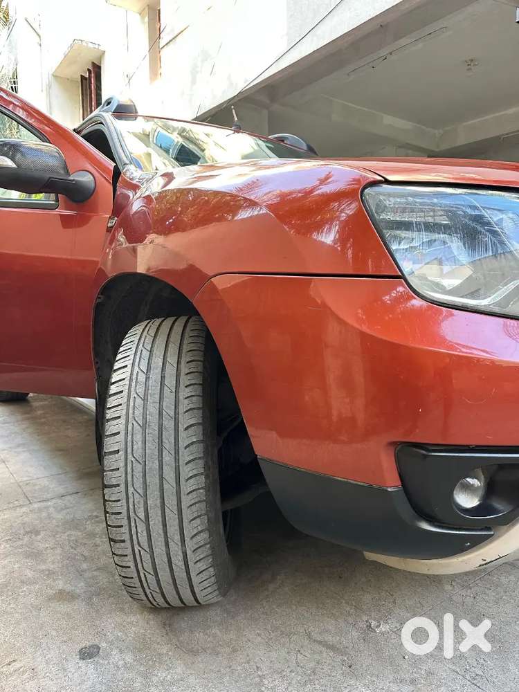 Renault Duster 4 × 4 Manual Diesel.