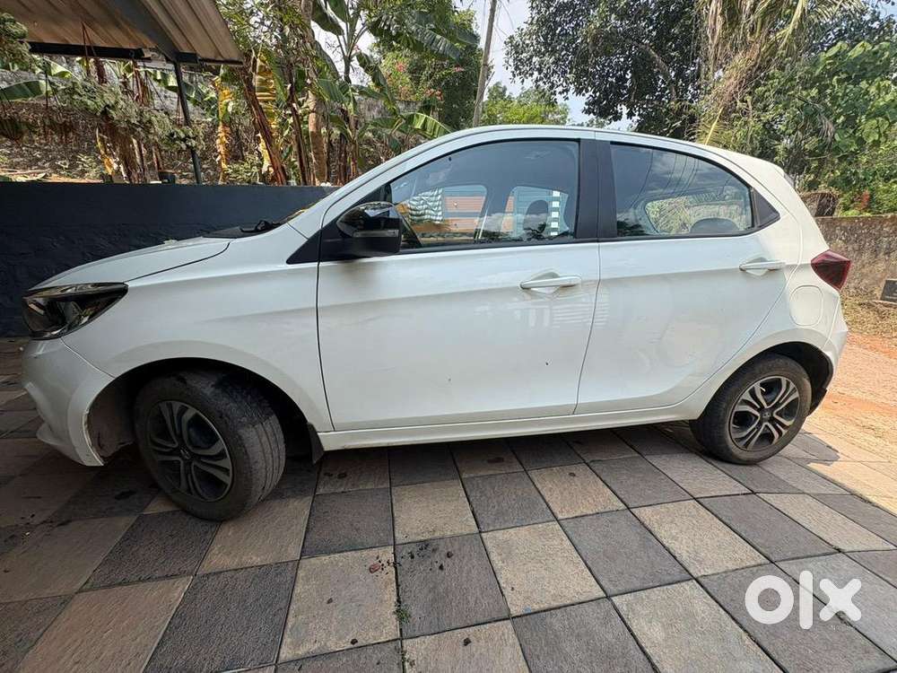 Tata Tiago 2022 Petrol Well Maintained