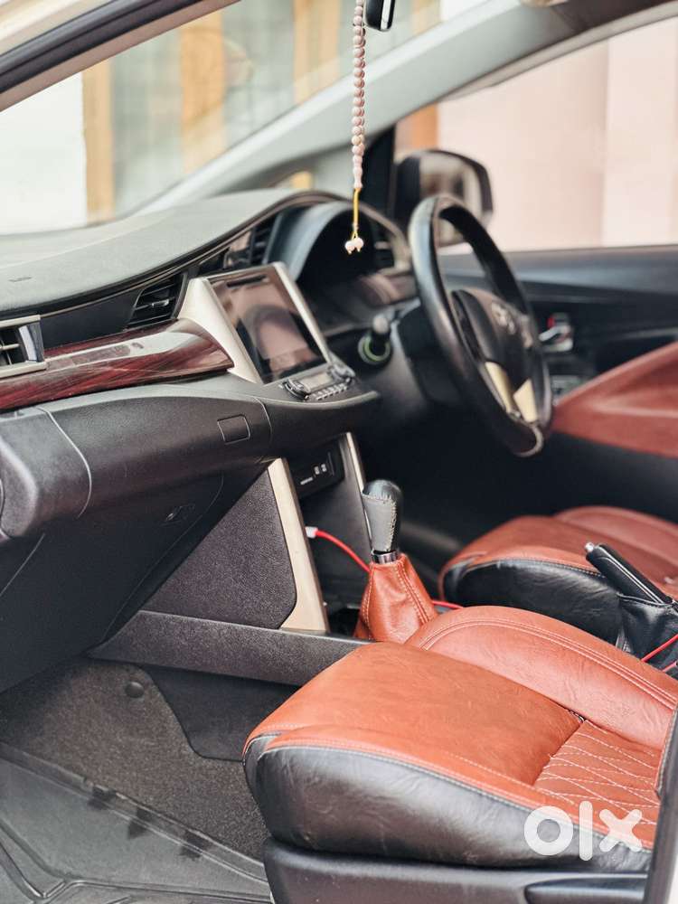 Toyota Innova Crysta 2.4 V, 2017, Diesel