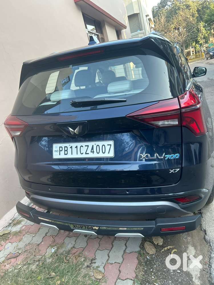Mahindra Xuv700 2022 Petrol Well Maintained