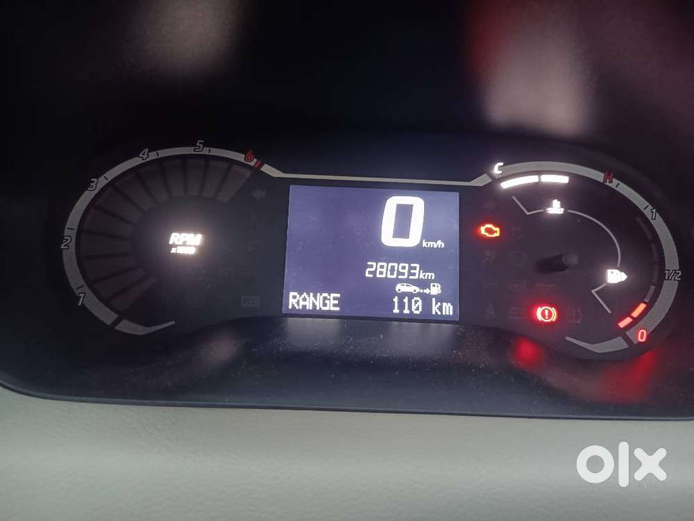 Nissan Magnite Xe  Converted Into Xl 2024 Petrol Manual