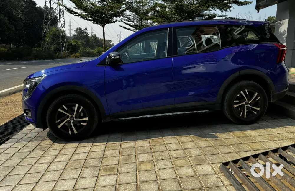 Mahindra Xuv700at 2024 Diesel 122000 Km Driven