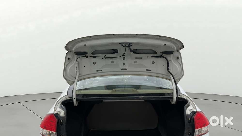 Maruti Suzuki Ciaz At Vxi Plus, 2016, Petrol