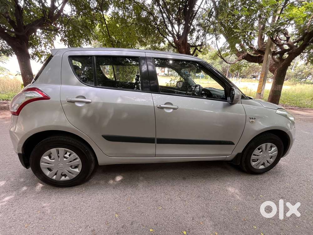 Maruti Suzuki Swift Lxi Optional-o, 2016, Petrol