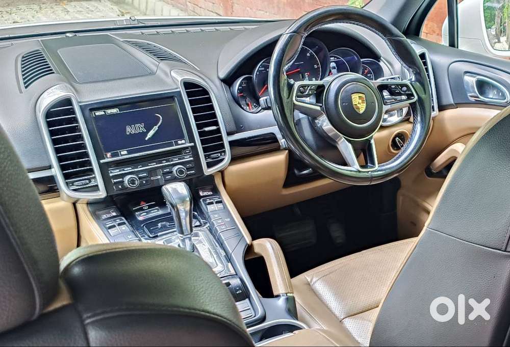 Porsche Cayenne 2016 Diesel Well Maintained