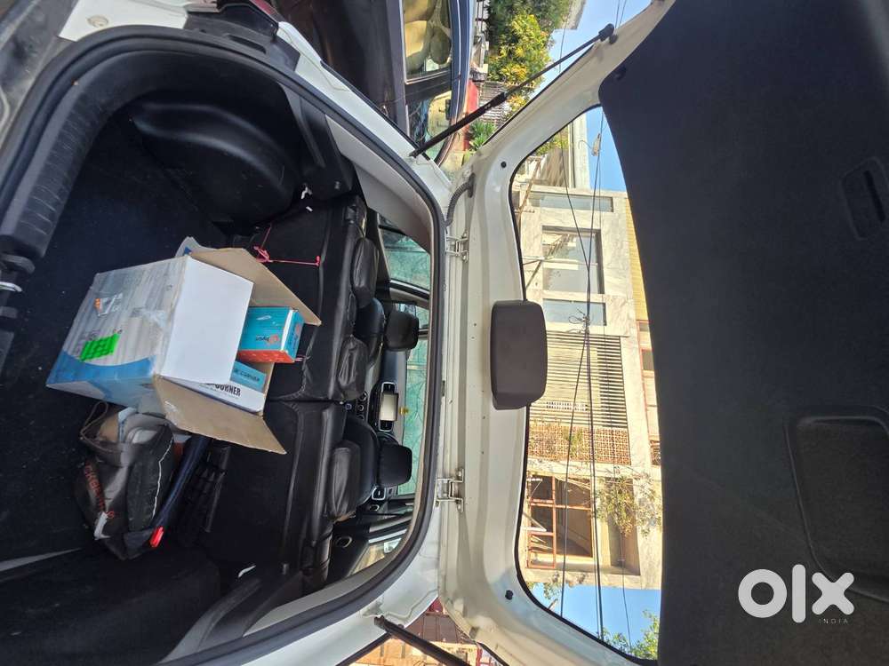 +7 Hyundai Venue Price - Images, Colours & Reviews - Carwalethe Hyu