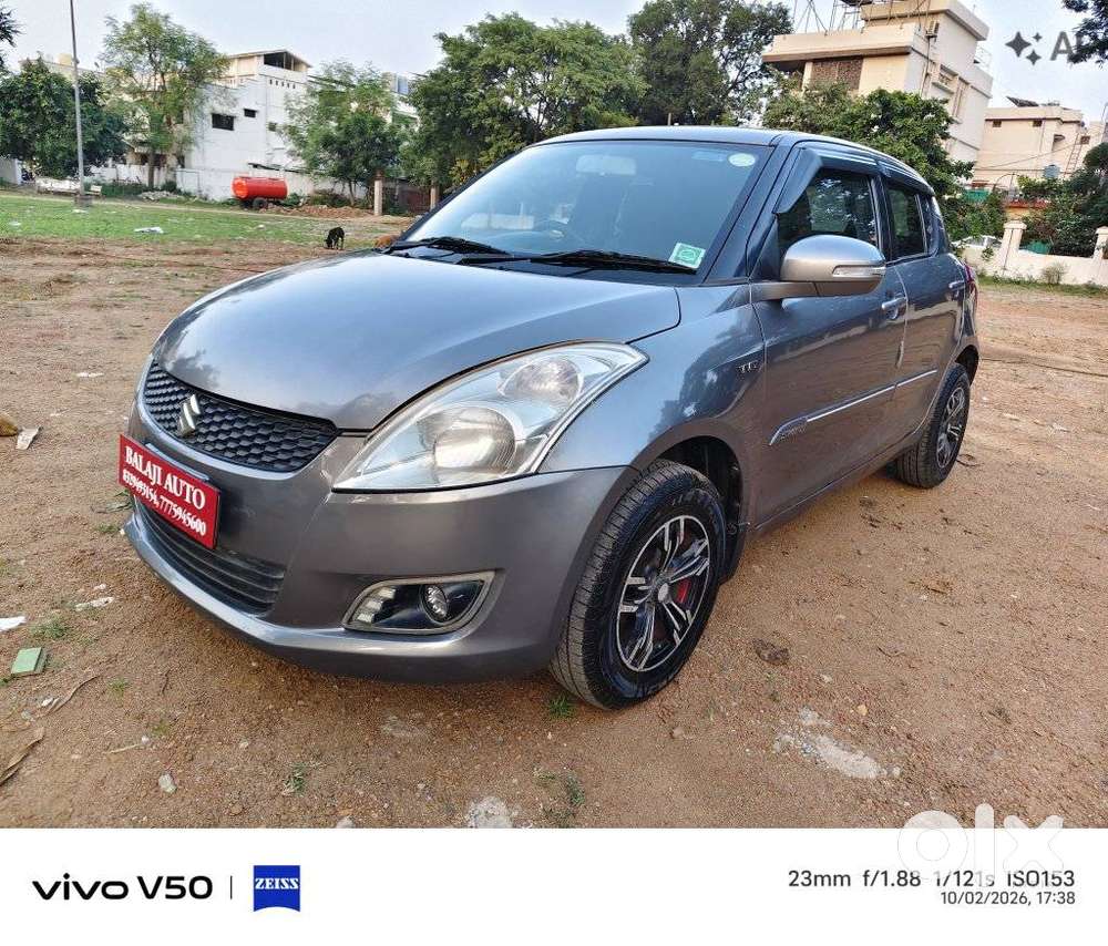 Maruti Suzuki Swift Vxi + Manual, 2012, Petrol