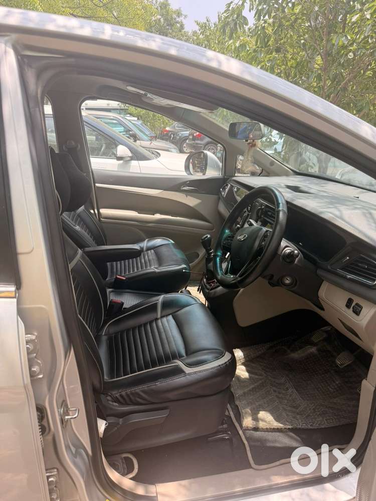 Marazzo M6 8 Seater Diesel