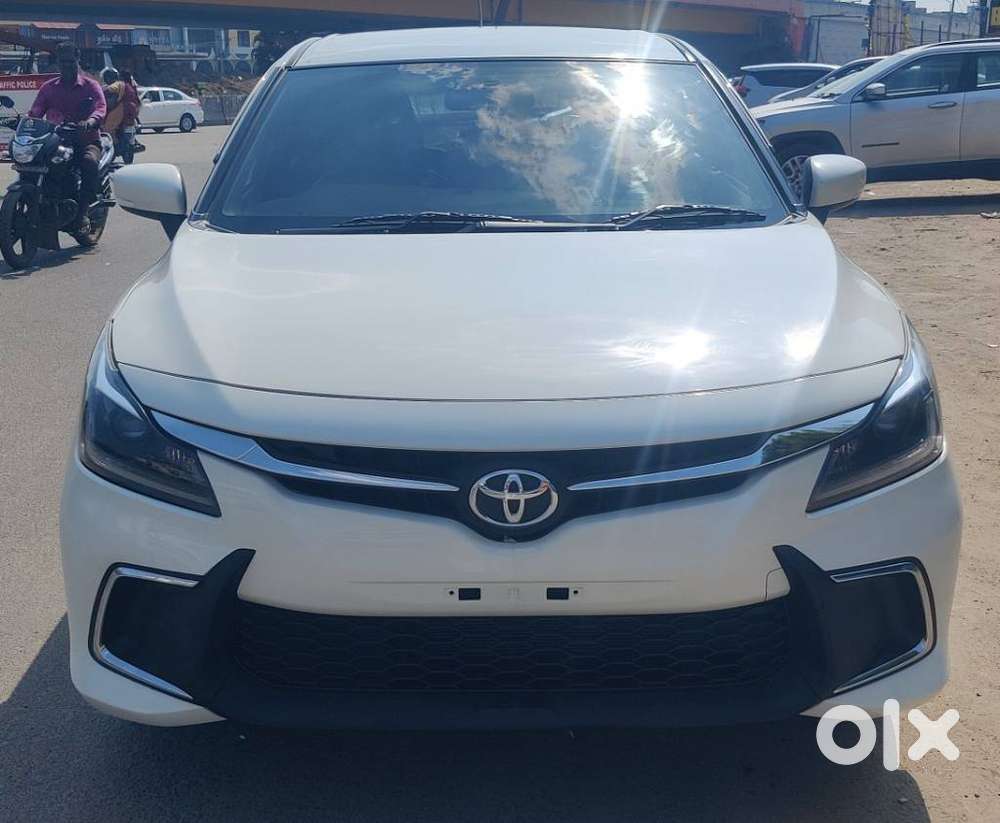 Toyota Glanza G Hybrid, 2025, Petrol