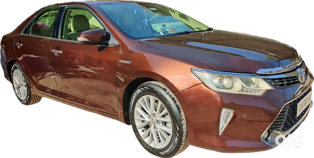 Toyota Camry Hybrid 2015 3rd Owner