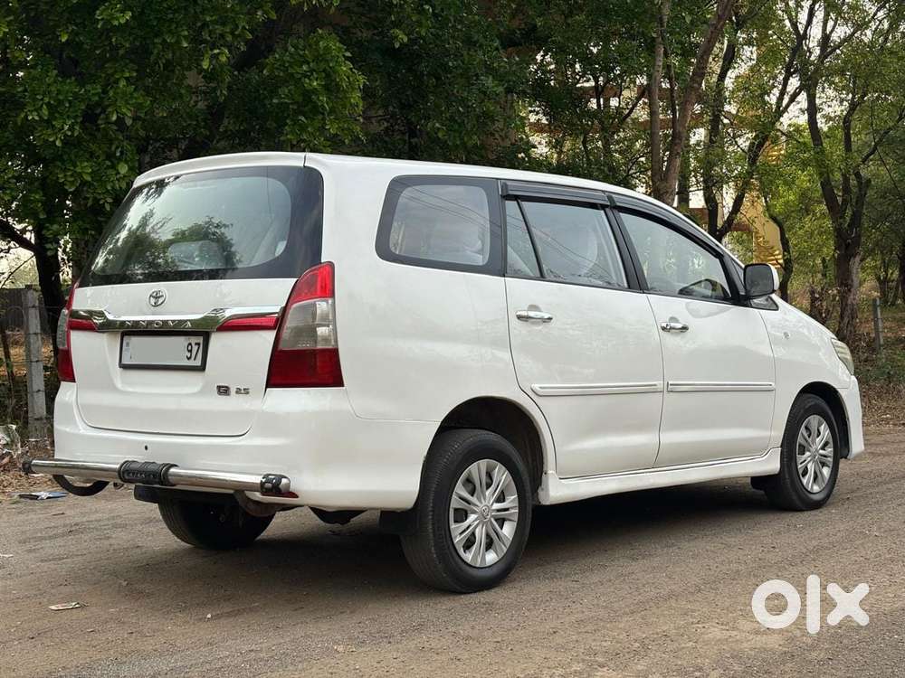 Toyota Innova 2.5 G (diesel) 7 Seater Bs Iv, 2015, Diesel