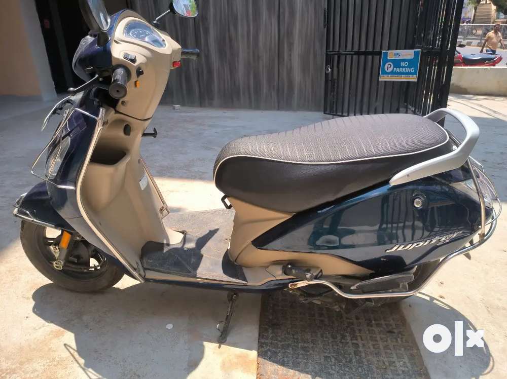 Old discount jupiter scooty