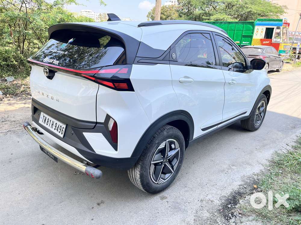Tata Nexon Creative Plus S 1.2 Revotron Petrol 6 Mt, 2024, Petrol