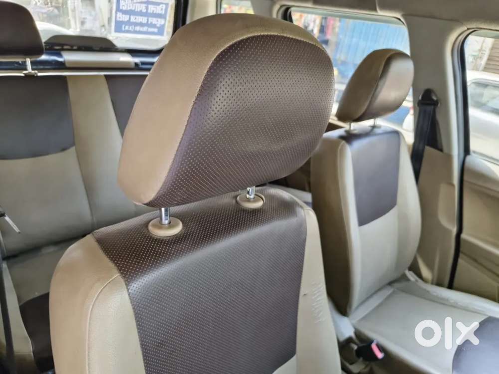 Mahindra Tuv 300 2017