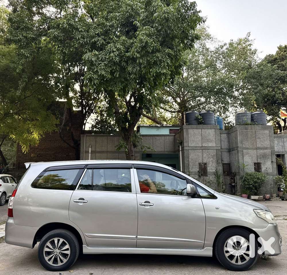 Toyota Innova 2.5 G (diesel) 8 Seater, 2016, Diesel