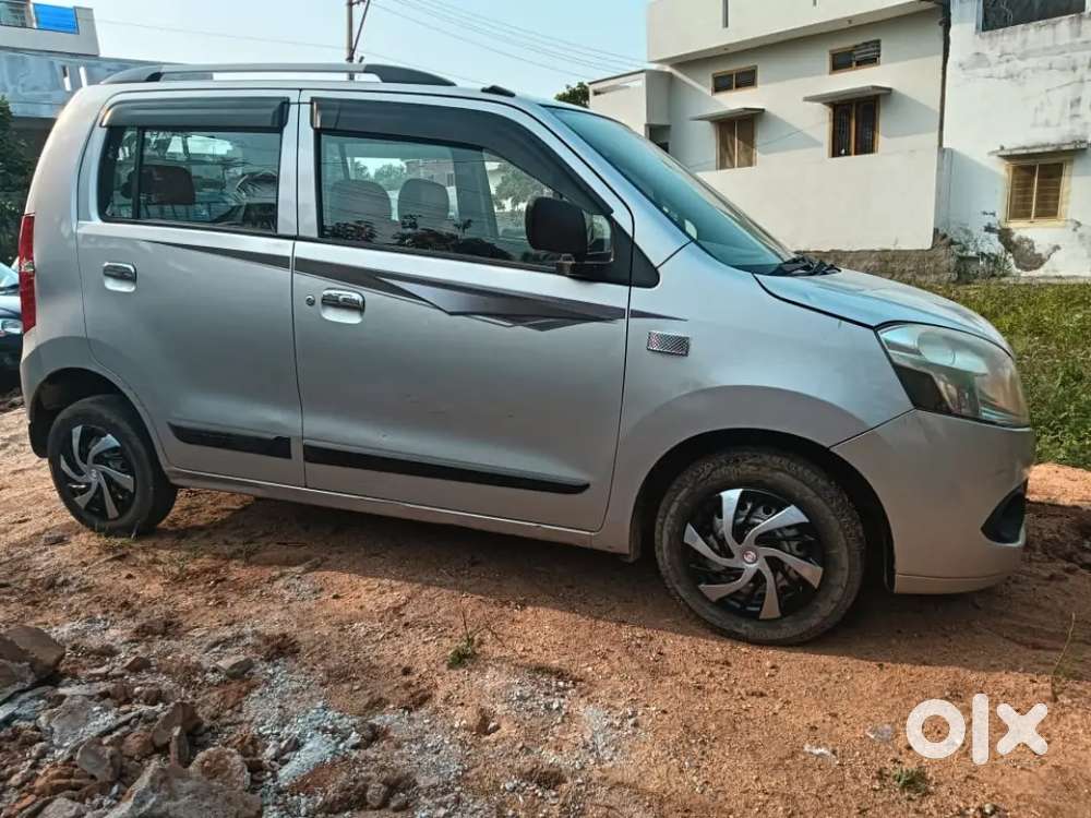 Engine Good Cond 2 Sill Tyres