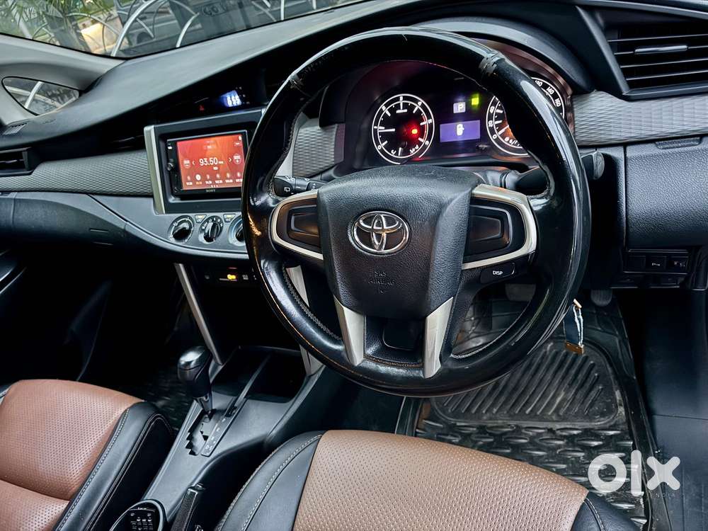 Toyota Innova Crysta 2.8 Gx At, 2017, Diesel