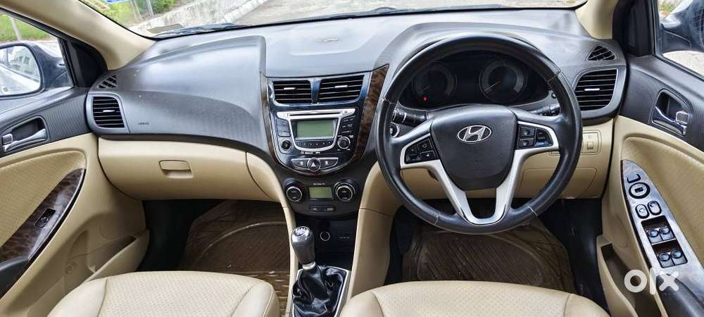 Hyundai Verna 1.6 Sx (o) Vtvt, 2011, Petrol