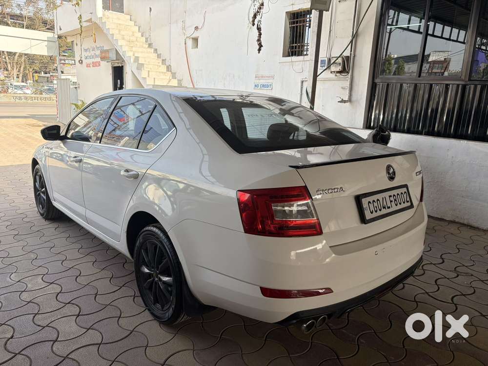 Skoda Octavia 1.8 Elegance Tsi At, 2016, Petrol