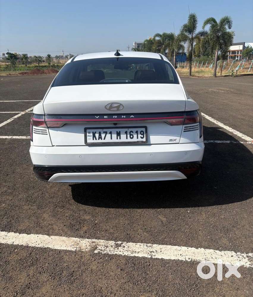 Hyundai Verna Petrol 2023